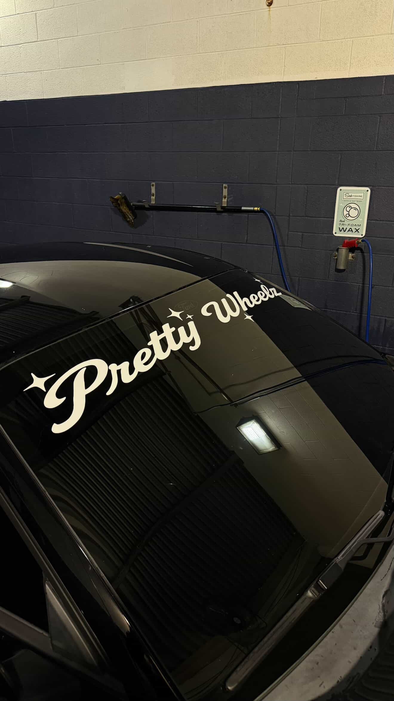Pretty Wheelz Banner