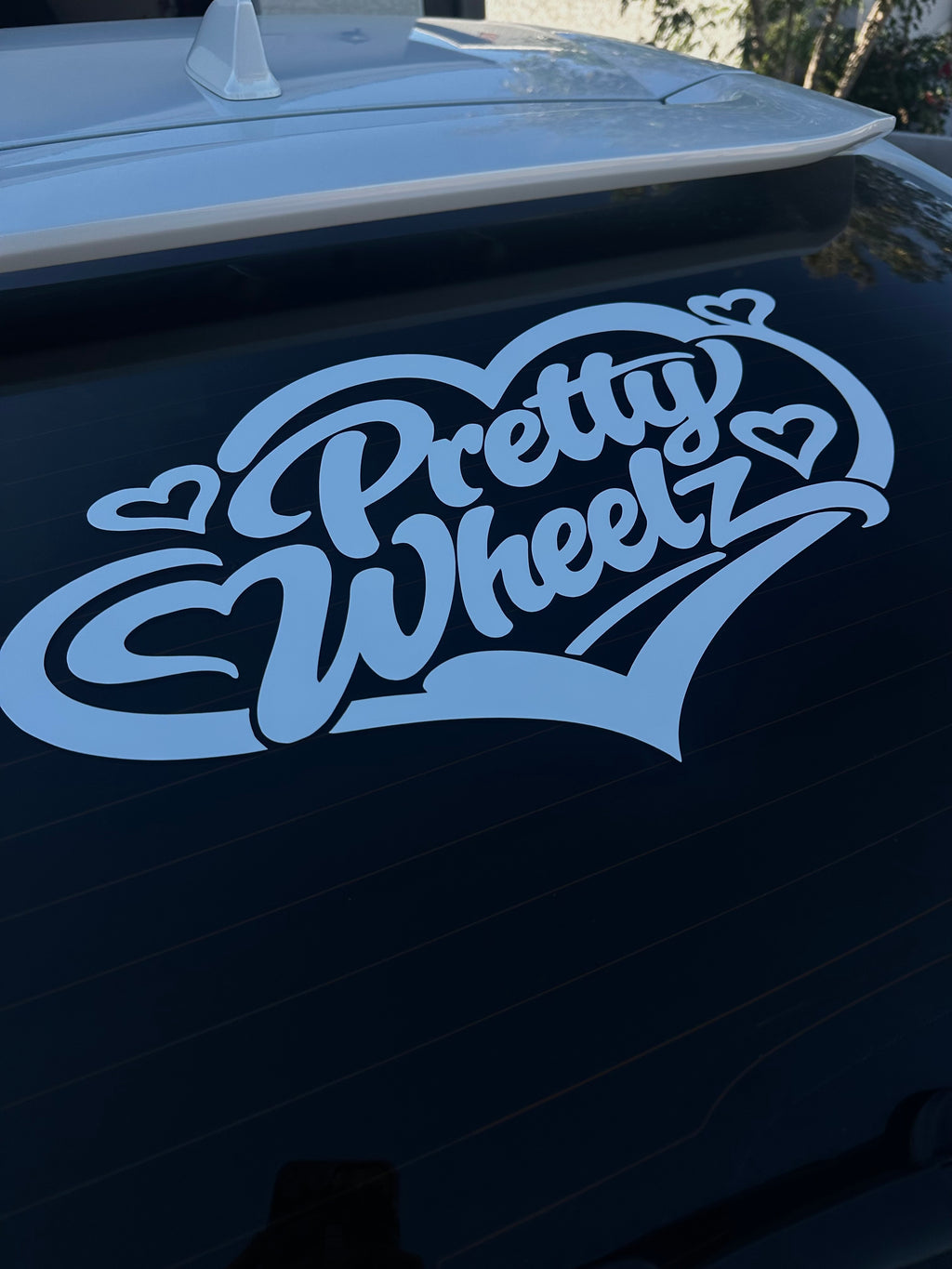 Pretty Wheelz Heartz Decal