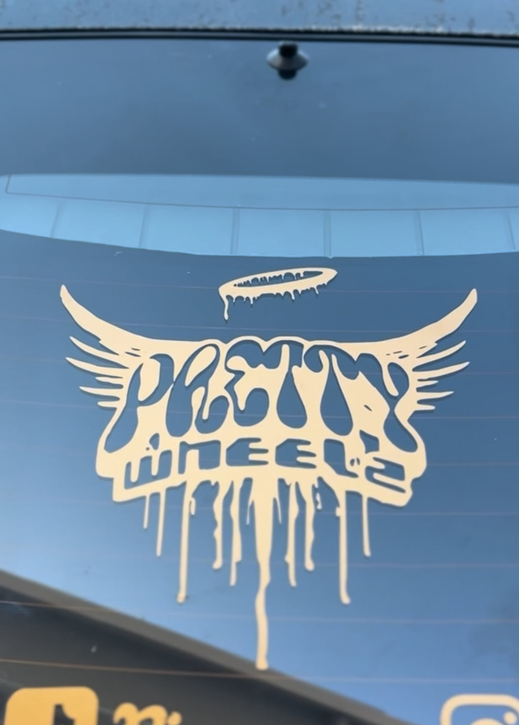 PrettyWheelz 12in “Wingz” Logo